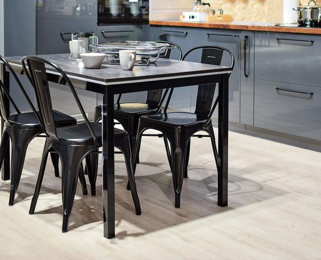 Adiuto in the kitchen